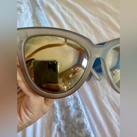 Le Specs oversized tinted sunglasses, 15 cm width from widest to widest - Picture 7 of 9